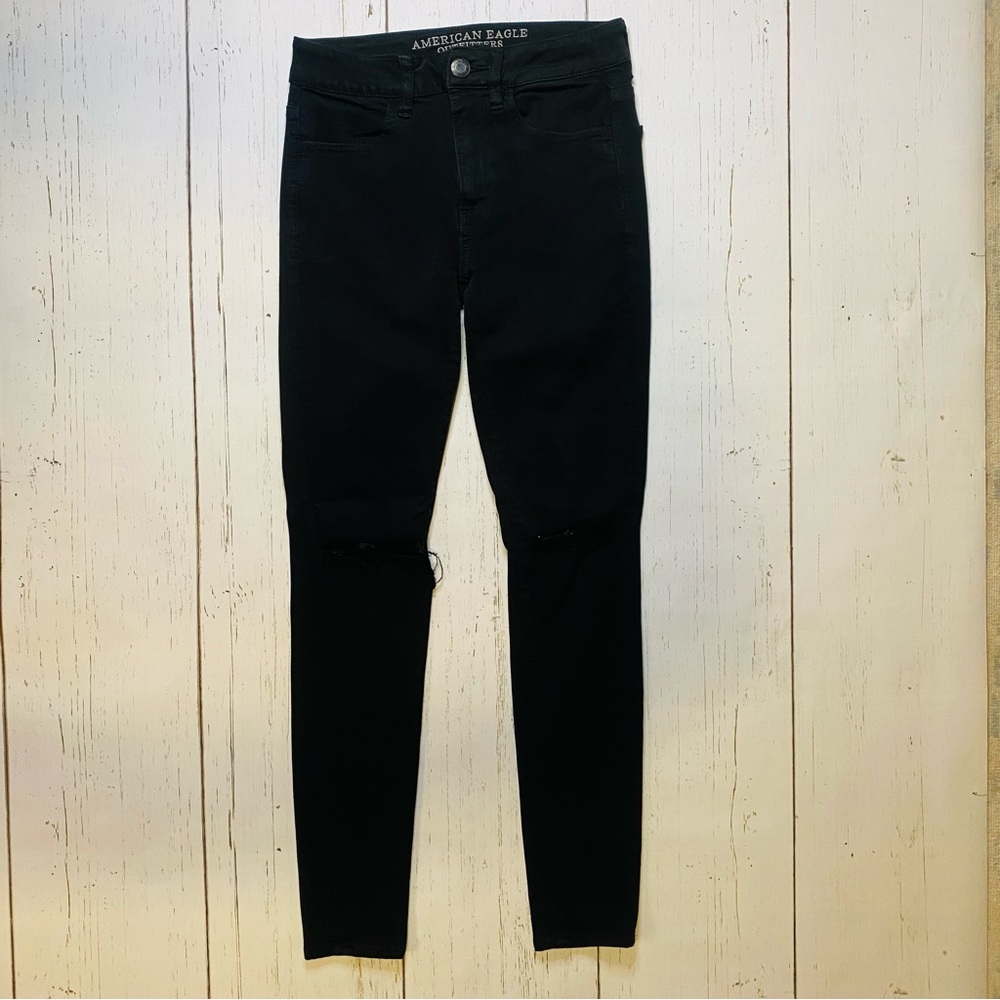 American Eagle Hi-Rise Jegging (black). Size 2